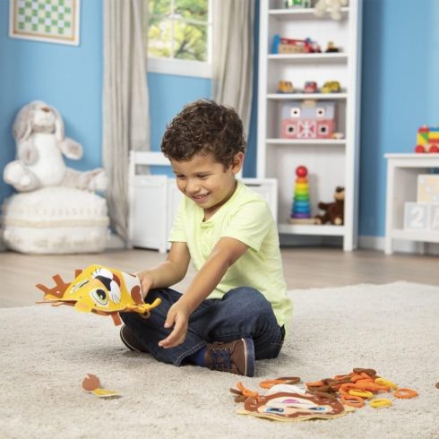 Melissa & Doug KREATÍV JÁTÉK KEZDŐKNEK, HURKOLD! - VADÁLLATKA BÁBOK