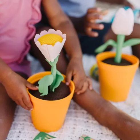 Melissa & Doug Öntöző virágkészlet