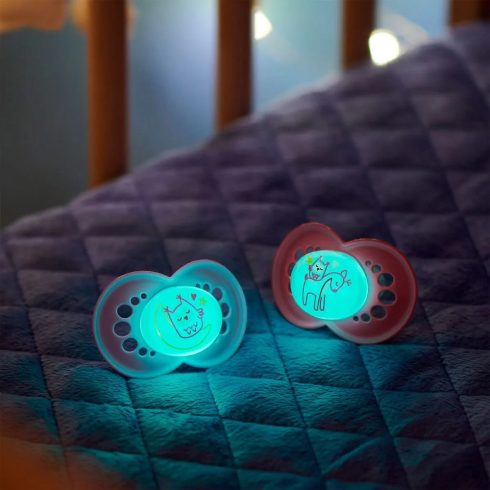 MAM Original Night szilikon nyugtató cumi 16+ hó - Halványsárga Csillagos