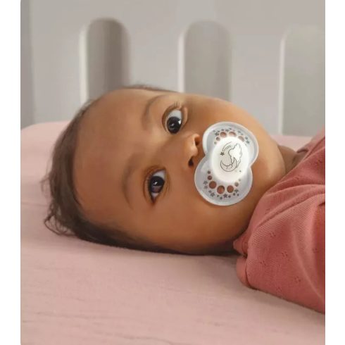 MAM Original Night szilikon nyugtató cumi 16+ hó - Halványsárga Csillagos