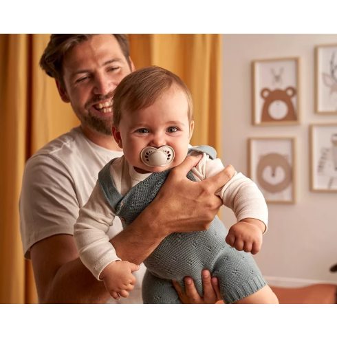 MAM Original Pure szilikon cumi 2db 6+ hónap - Zöld Farkas / Bézs Nyuszi