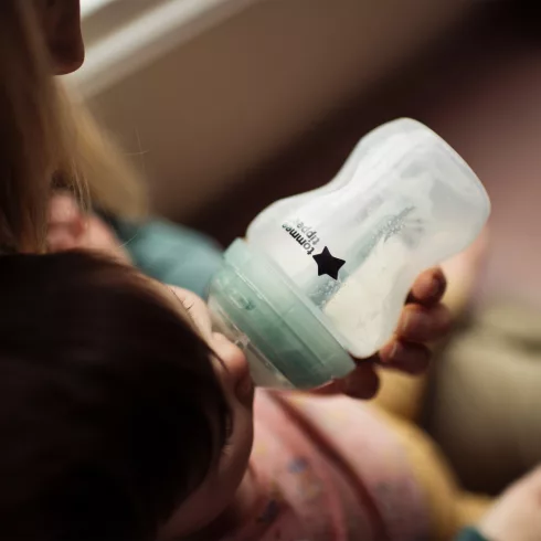 Tommee Tippee Advanced Anti-colic Gyors átfolyású etetőcumi 6 hó+ (2 db)