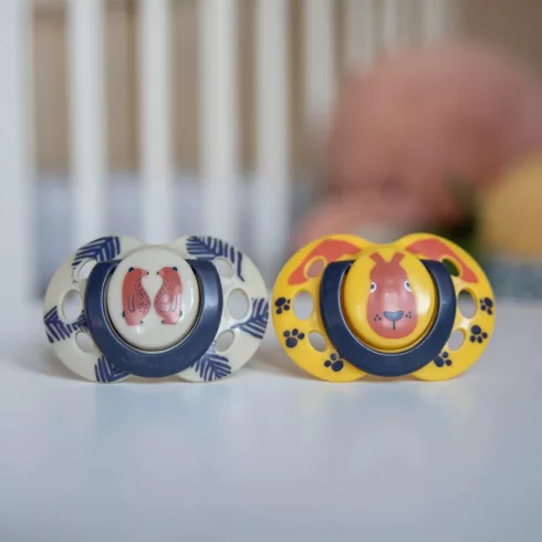 Tommee Tippee Fun Friends Játszócumi 18–36 hó (2 db) - Okker/Bézs Maci