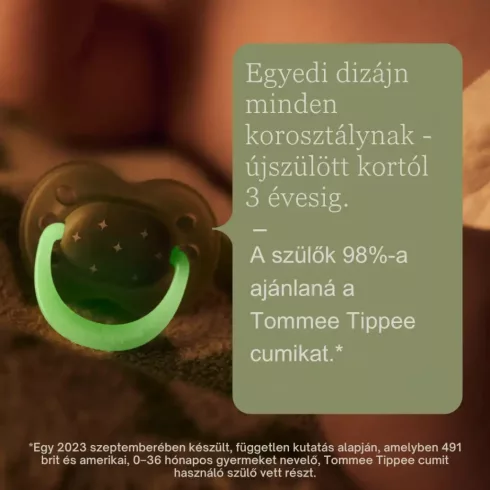 Tommee Tippee NightGlow Játszó- és Nyugtató Cumi 18–36 hó 2db - Barna csillag/Bordó hold