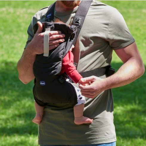 Chicco Easy Fit hordozó 9kg-ig - Black Night