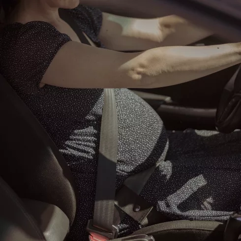 PETITE&MARS Biztonsági övterelő kismamáknak Beltley