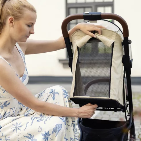 PETITE&MARS Sport babakocsi Fly Sahara Beige