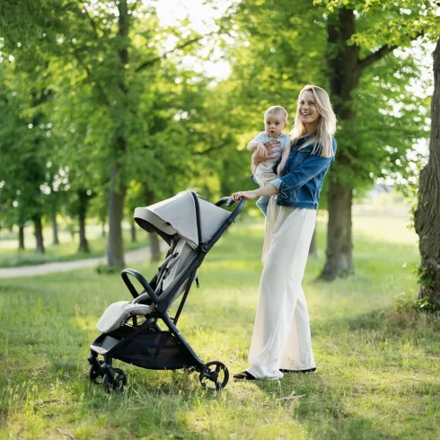 PETITE&MARS Sport babakocsi Flip - Tan Beige