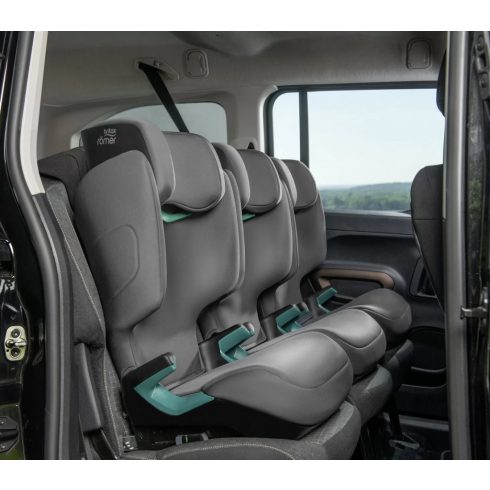 Britax Römer ADVENTURE PLUS 2 i-Size biztonsági gyerekülés – 100–150 cm - Night Blue